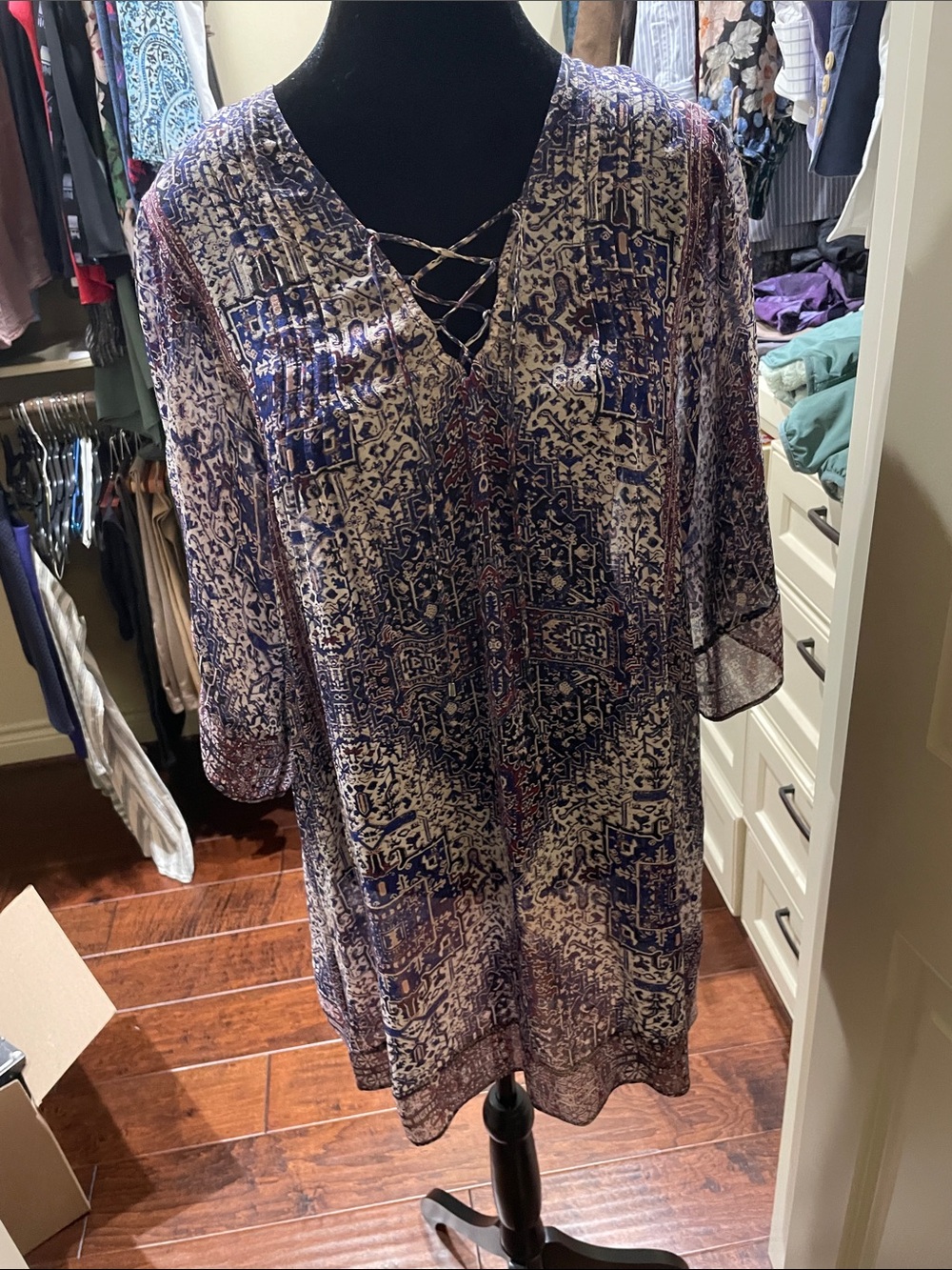 Women's Joie Sheer Blue Geometric Printed Lace-Up V-Neck Tunic Top